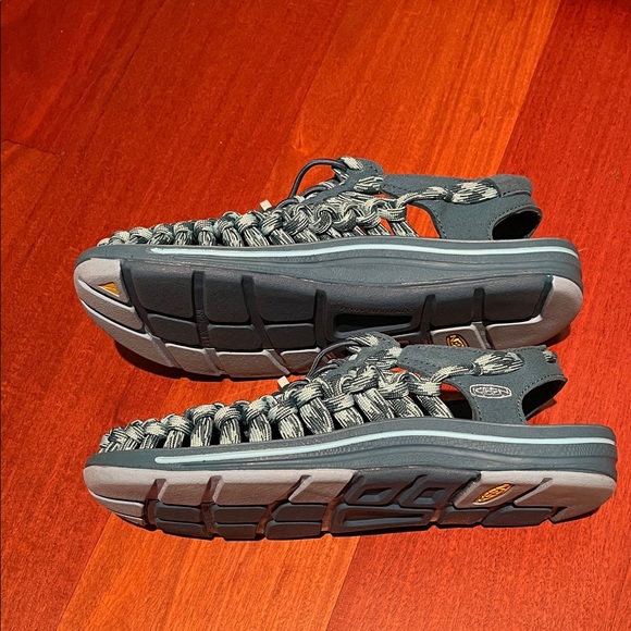 KEEN UNEEK Celestial/Blue Grotto Sandal Shoes US 6 UK 3.5 EU 36 - Picture 3 of 10